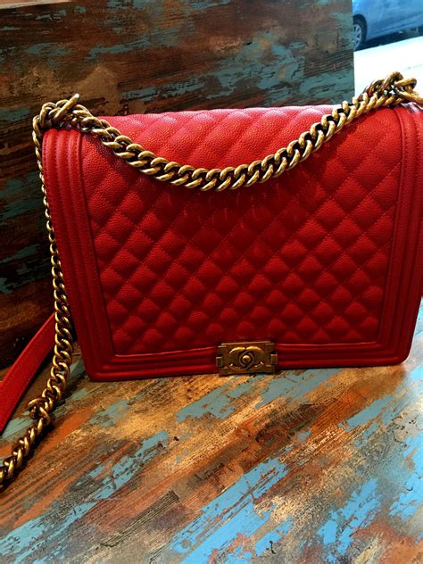 chanel le boy caviar gold hardware red|BOY CHANEL .